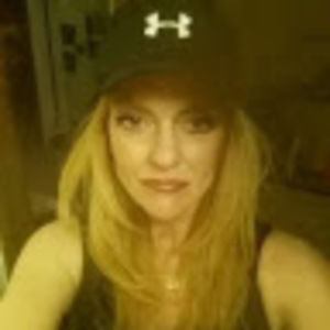 Meet your Posher, Tavia r.